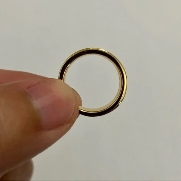 Michael Kors Gold-Tone Brass Eternity Ring Size 5